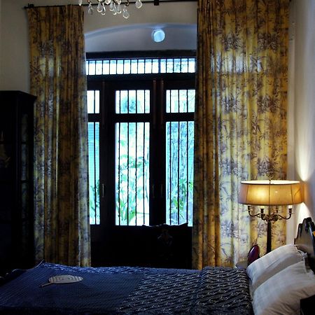 The Bhuthorn Bed & Breakfast Банкок Екстериор снимка